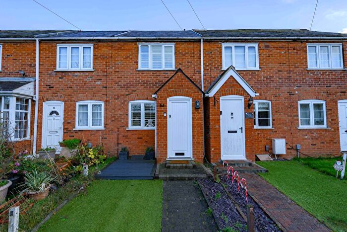 2 Bedroom Cottage For Sale In College Lane, Hatfield, AL10