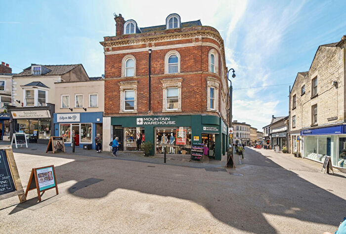1 Bedroom Apartment For Sale In High Street, Stroud, Gloucestershire, GL5