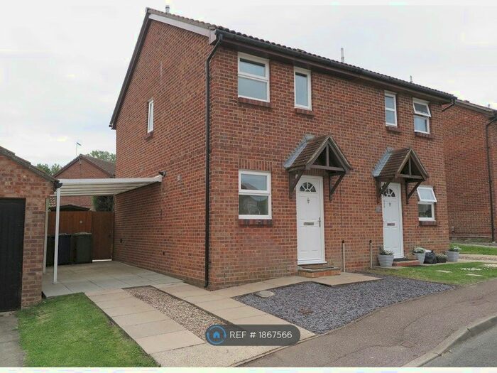 2 Bedroom Semi-Detached House To Rent In Little Meadow, Cambridge, CB23