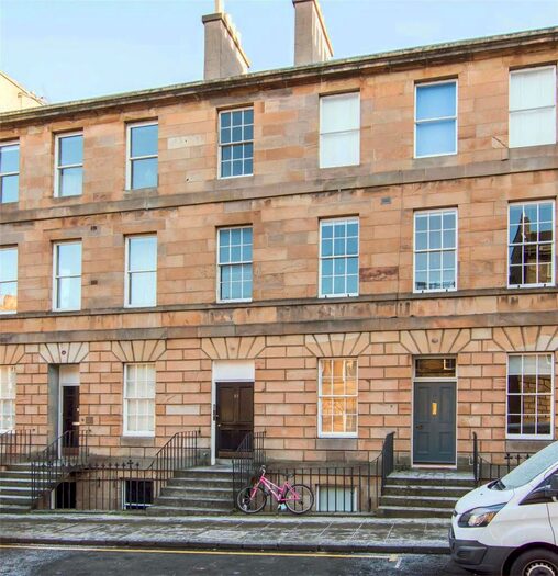2 Bedroom Flat To Rent In Grove Street, Edinburgh, EH3