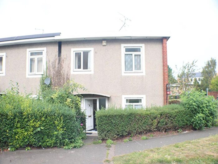 4 Bedroom Property To Rent In Bishops Rise, Hatfield, Hertfordshire, AL10