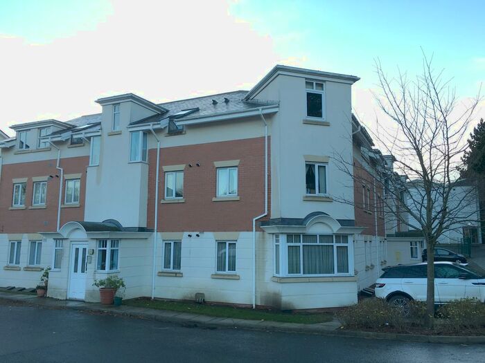 2 Bedroom Flat To Rent In The Wickets, Moor Road North, Newcastle Upon Tyne, NE3