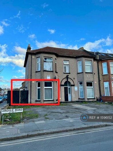 Studio To Rent In Argyle Road, Ilford, IG1