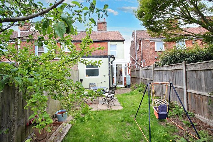 3 Bedroom End Of Terrace House For Sale In Bradfield Road, North Walsham, NR28