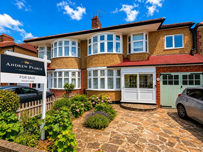 3 Bedroom Semi-Detached House For Sale In Ruislip, Greater London, HA4