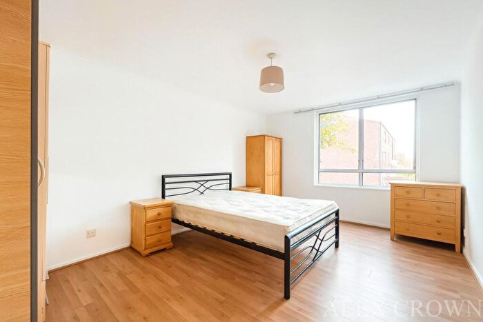 4 Bedroom Terraced House To Rent In Holland Walk, Archway, N19