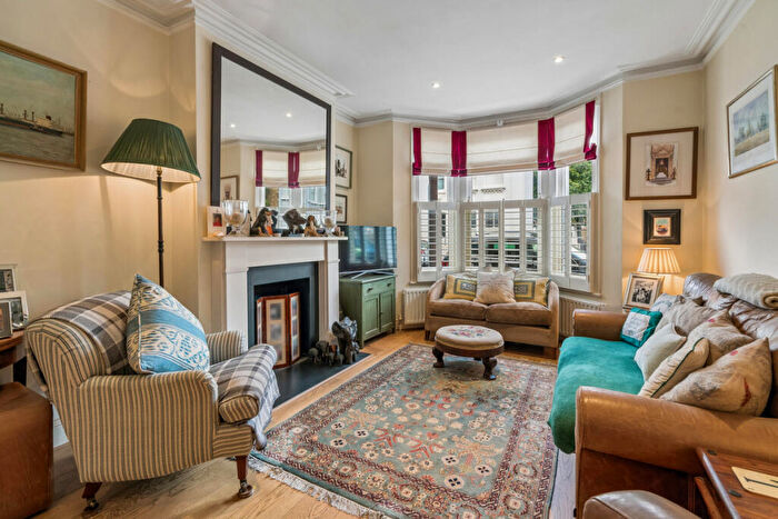 4 Bedroom Terraced House For Sale In Khyber Road, London, SW11