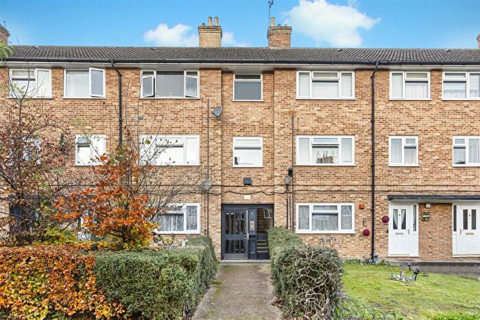 1 Bedroom Apartment For Sale In Cecil Road, Hertford, SG13