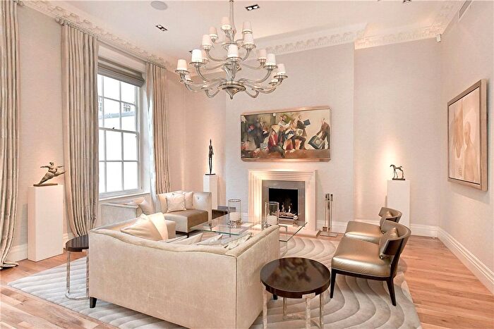 4 Bedroom Flat To Rent In Upper Grosvenor Street, Mayfair, London, W1K