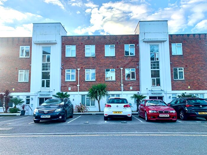 2 Bedroom Property To Rent In Victory Court, Bournemouth, BH5