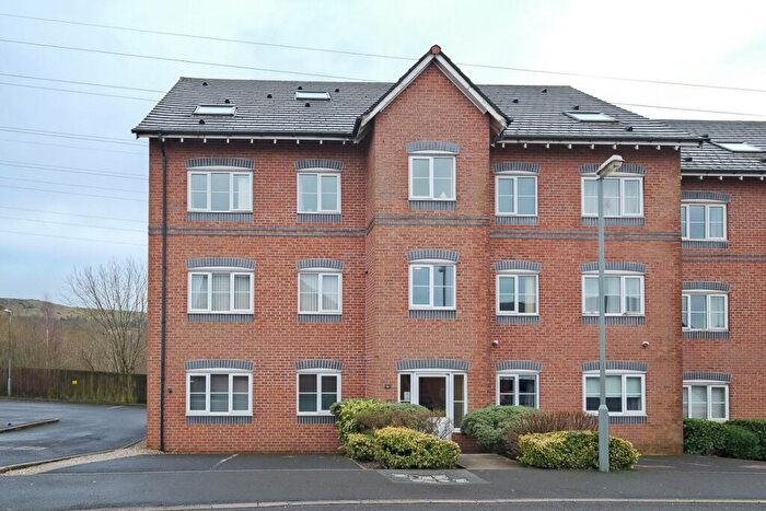 2 Bedroom Apartment To Rent In Honeysuckle Court, Huncoat, BB5