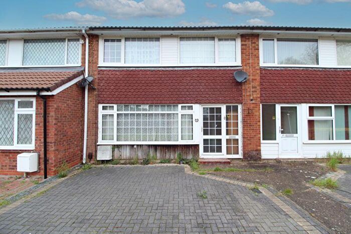 3 Bedroom Terraced House For Sale In Clarkes Way, Dunstable, LU5