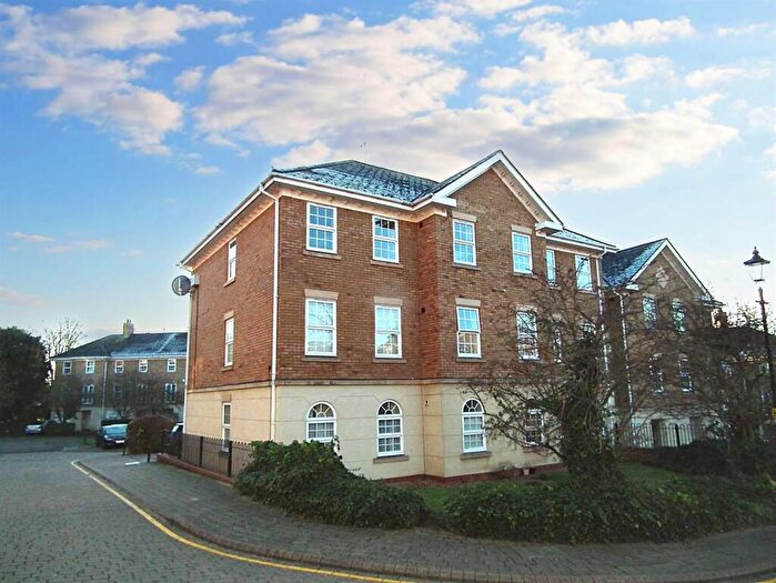 2 Bedroom Apartment To Rent In Scholars Court, Derngate, NN1