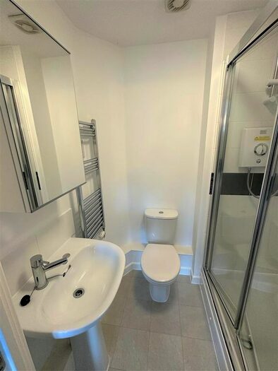 2 Bedroom Flat To Rent In Dodd Road, Watford, WD24