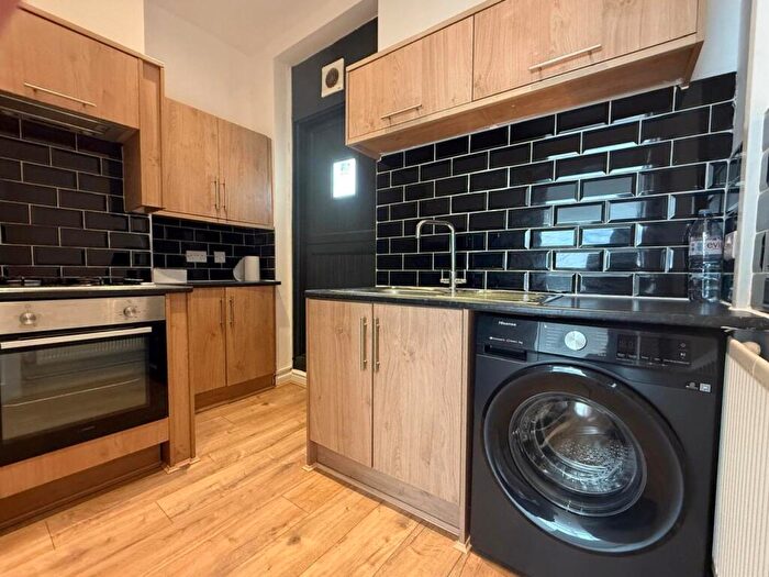 1 Bedroom Flat To Rent In Gff Cornwall Street, Grangetown, Cardiff, CF11