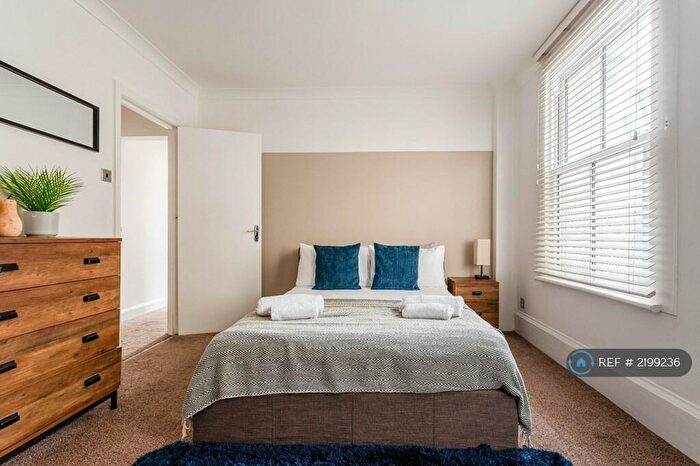 3 Bedroom Flat To Rent In West Street, Brighton, BN1