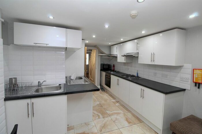 8 Bedroom Property To Rent In Merthyr Street, Cathays, Cardiff, CF24