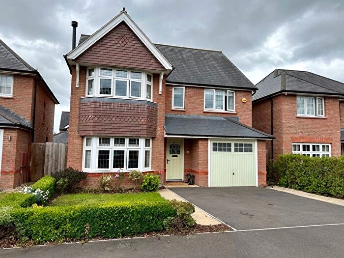 4 Bedroom Detached House For Sale In Rossiter Close, Bathpool, Taunton, TA2