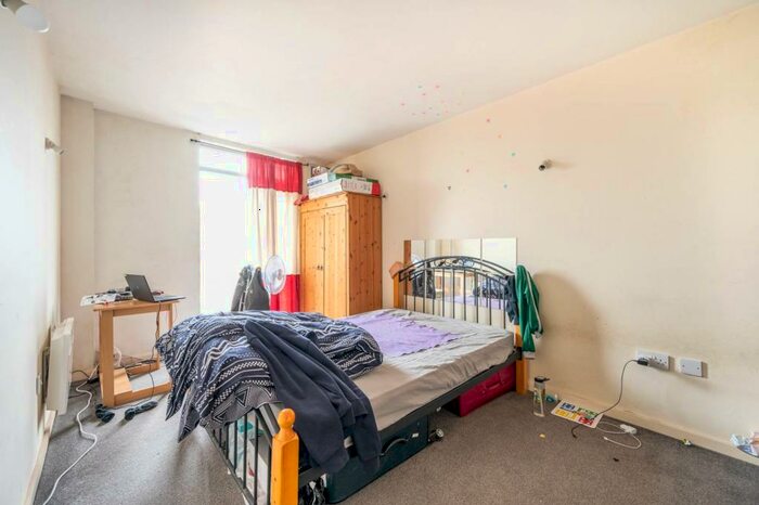 1 Bedroom Flat To Rent In Longbridge Road, Barking, IG11