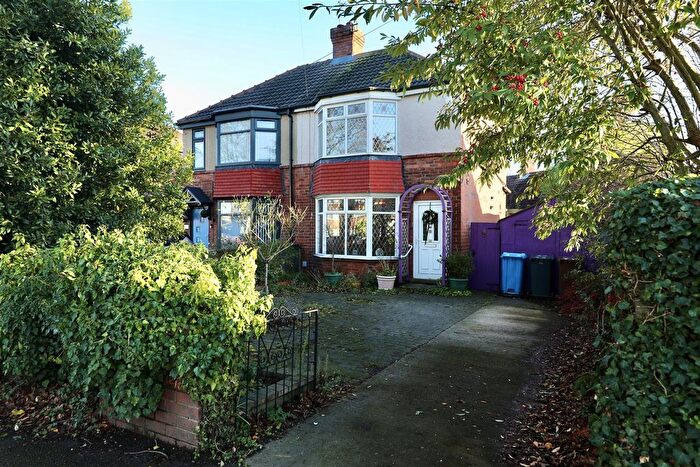 2 Bedroom Semi Detached House For Sale In Hotham Road North, Hull, HU5