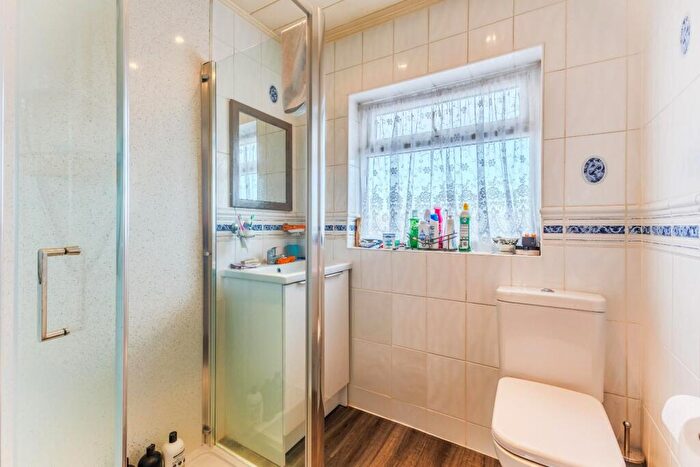 3 Bedroom Terraced House For Sale In Wyken Way, Coventry, CV2