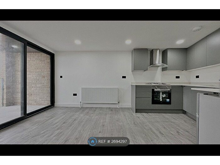 1 Bedroom Flat To Rent In Leyton, London, E10