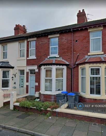 2 Bedroom Flat To Rent In Stamford Avenue, Blackpool, FY4