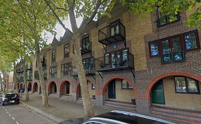 4 Bedroom Detached House To Rent In Greenland Quay, London, SE16