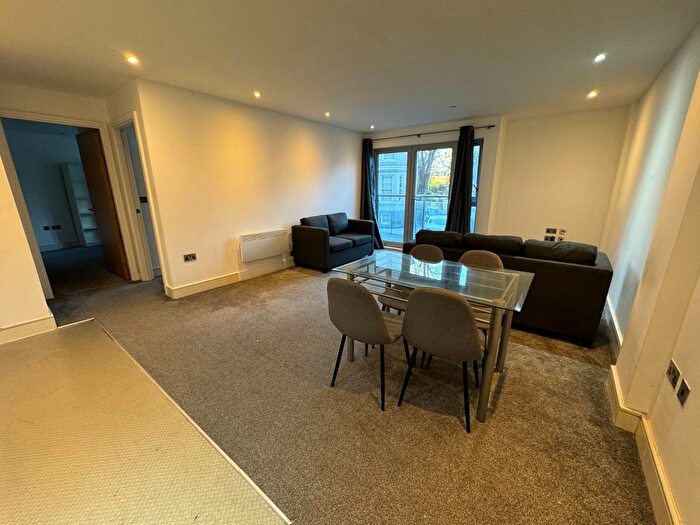 3 Bedroom Flat To Rent In North West, Talbot Street, Nottingham, NG1