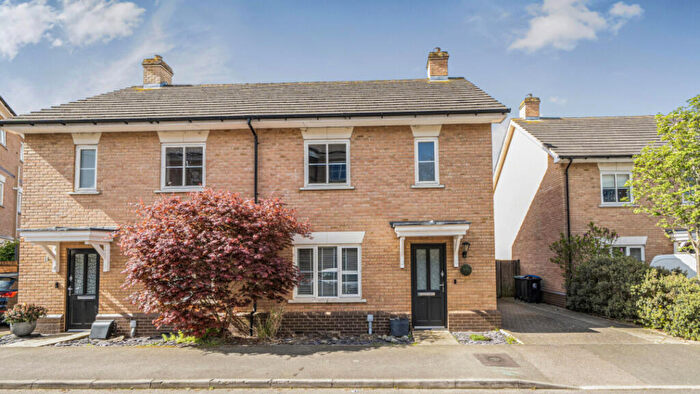 3 Bedroom Semi-Detached House For Sale In Buckingham Road, Epping, CM16