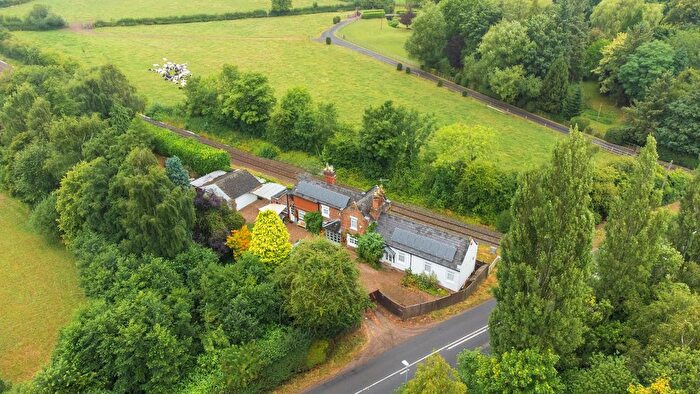 4 Bedroom Detached House For Sale In Station Road, Desford, LE9