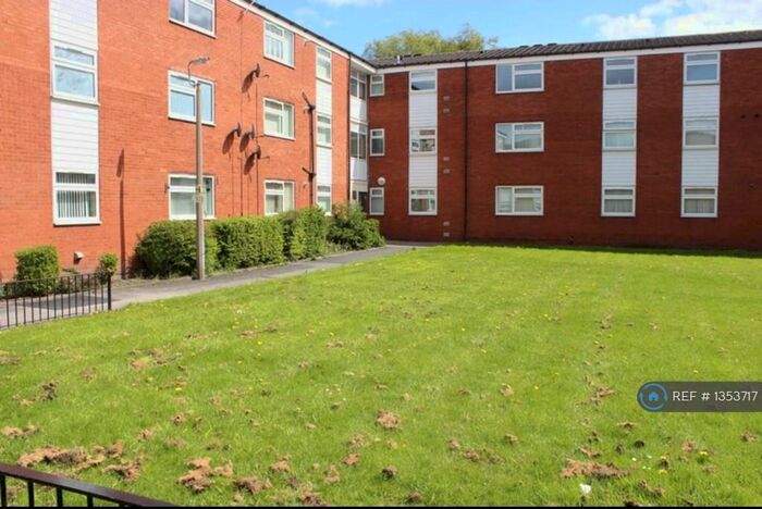 2 Bedroom Flat To Rent In Ruthven Road, Old Swan, Liverpool, L13