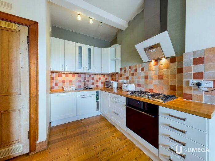 3 Bedroom Flat To Rent In Marchmont Crescent, Marchmont, Edinburgh, EH9