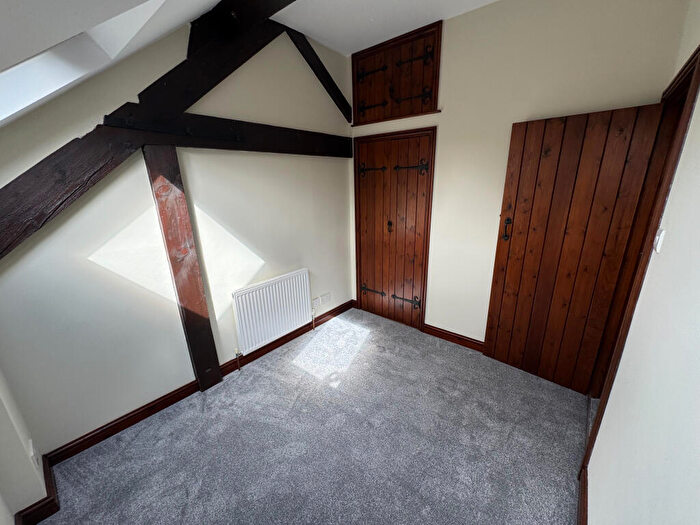 2 Bedroom Barn Conversion To Rent In Wilicote Pastures, CV37