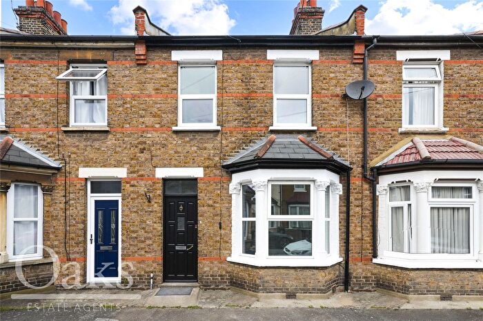 3 Bedroom Terraced House To Rent In Amersham Road, Croydon, CR0