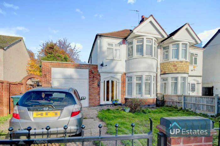 3 Bedroom Semi-Detached House To Rent In Henley Road, Coventry, CV2