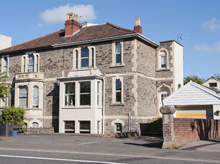 3 Bedroom Flat To Rent In Fishponds Road, Fishponds, BS16