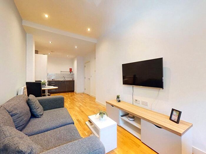 1 Bedroom Flat To Rent In Mora Street, City Road, Old Street, London, EC1V