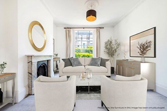 4 Bedroom Flat To Rent In Gloucester Avenue, Primrose Hill, NW1