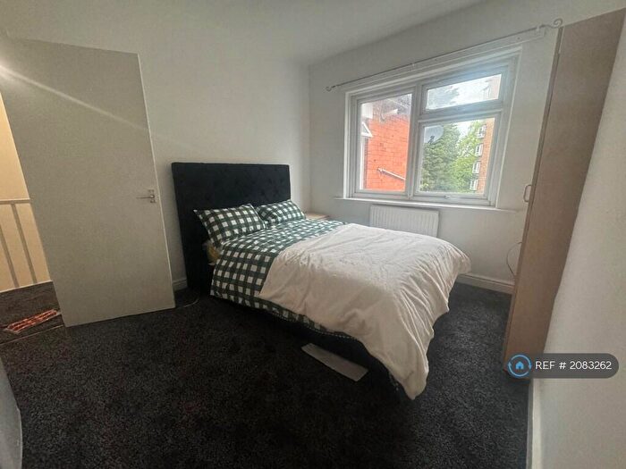 2 Bedroom Flat To Rent In Ripple Road, Barking, IG11