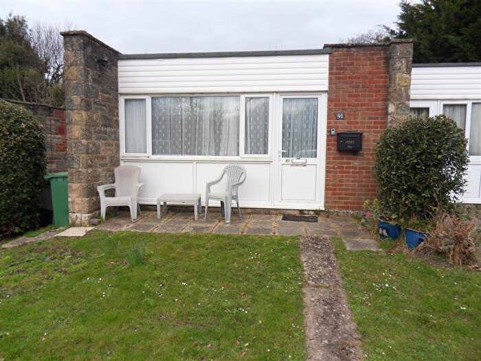 2 Bedroom Bungalow For Sale In Cockleton Lane, Gurnard, Cowes, PO31