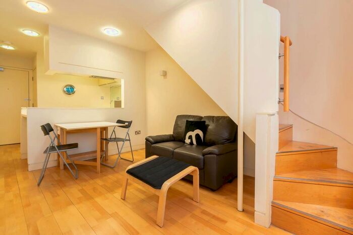 Studio To Rent In Cathedral Apartments, Barwick Street, B3