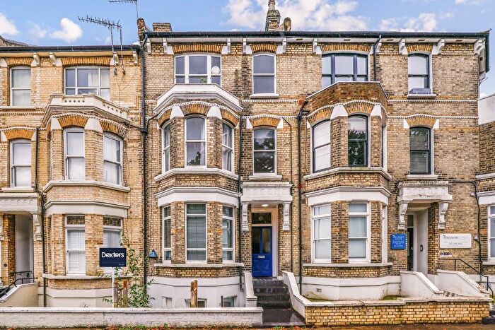 2 Bedroom Flat To Rent In St. Margarets Road, St Margarets, Twickenham, TW1