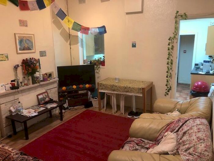 5 Bedroom Terraced House To Rent In Harrow Road, Selly Oak, Birmingham, B29