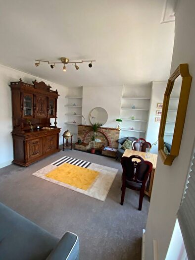 3 Bedroom Flat To Rent In Brantwood Road, London, N17