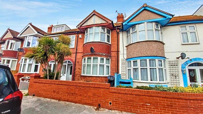 5 Bedroom Terraced House For Sale In Butterton Road, Rhyl, LL18