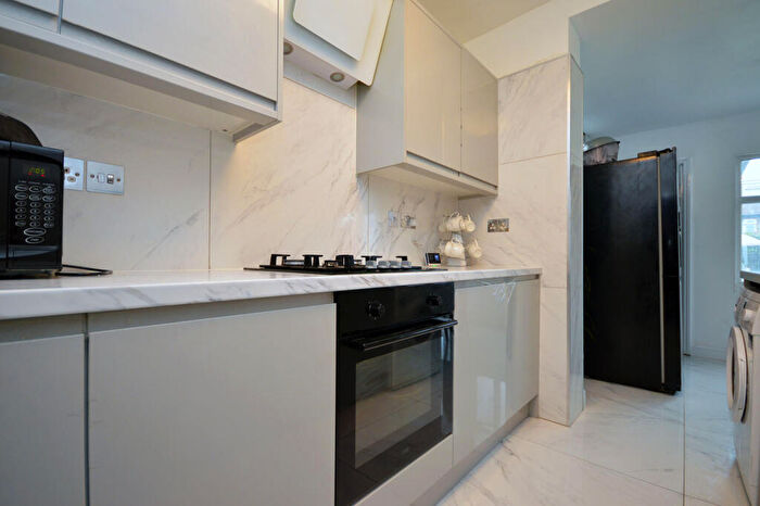 3 Bedroom Terraced House To Rent In Wilmington Gardens, Barking, IG11