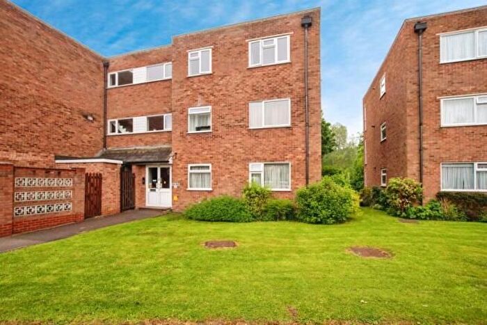 2 Bedroom Flat To Rent In River Park, Hemel Hempstead, HP1