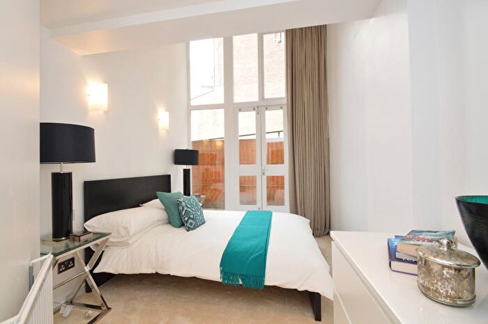 1 Bedroom Duplex To Rent In City Road, Shoreditch, EC1V