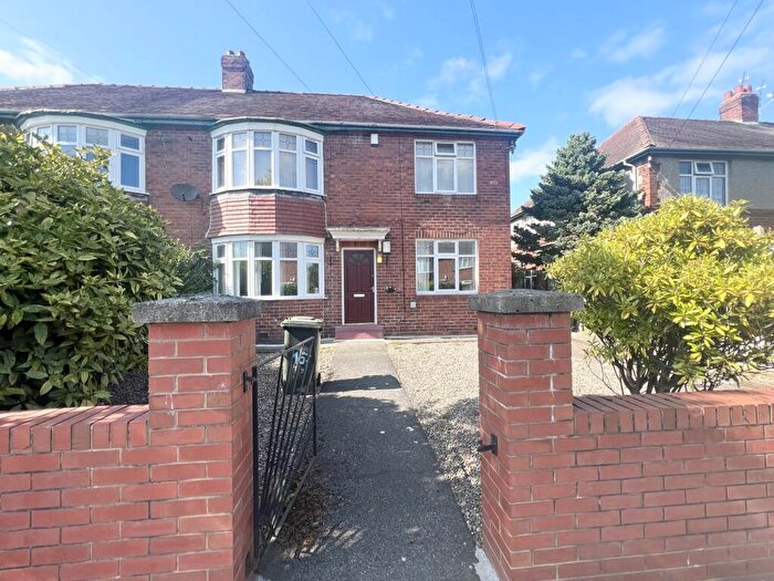 2 Bedroom Flat To Rent In Grange Road, Gosforth, Newcastle Upon Tyne, Tyne And Wear, NE3